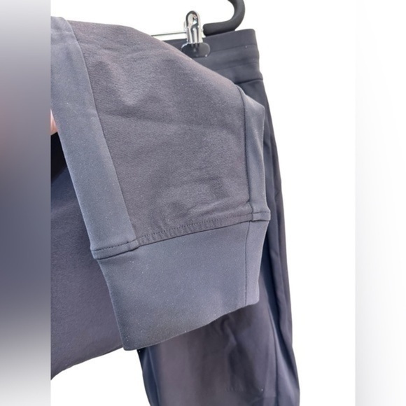 Athleta Headlands Hybrid Trek Jogger - Picture 8 of 10